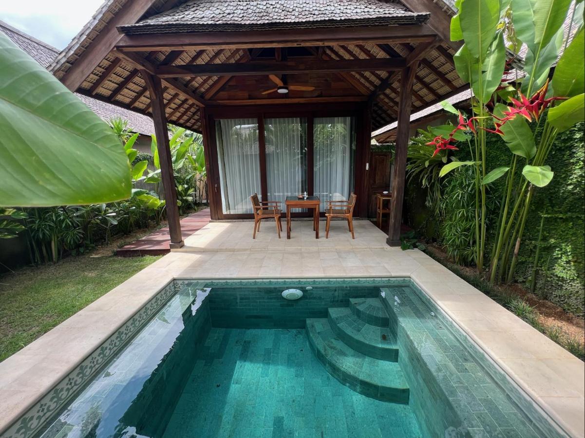 Jati Kuta Lombok Hotel Exterior photo